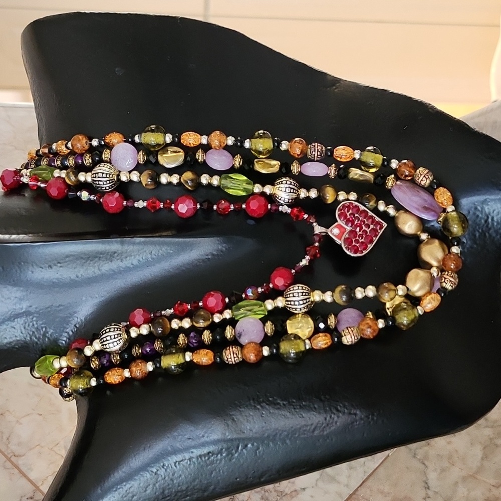Bundle of 4 necklaces